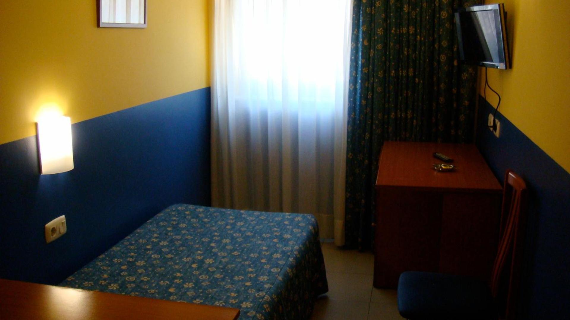 Hotel Blauet By Bossh Hotels El Prat de Llobregat Eksteriør billede